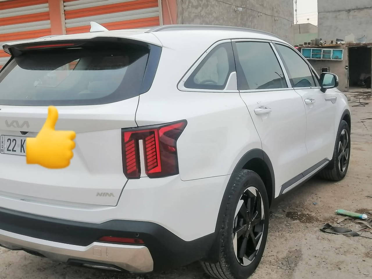 السلام عليكم ورحمة الله وبركاته رقم اربيل 
للبيع سورنتو 2024  خليجي  مكفول كفاله عامه 
زيرو السياره ماشيه  34 
 والبصمة الثانيه 
لايت لد 
كشاف زنون 
كير ماوس 
حساس اماميه
حساس خلفي 
كامره متحركه 
سايد بريك دكمه
اوتو هولد
مود درايف
سايد بريك دكمه
بردات خلفيه
تشغيل عن بعد 
صندوك كهرباء
تبريد خلفي
مكينه 3.5
شفتات استيرن
شاحن تلفون
فول تحكمات 
اريل نفكيشن 
بقيه المواصفات المعروفه 
ماعده تكحيله بكد جكاره بجاملغ
السعر 290 بيها مجال 
مكان السياره صلاح الدين 
*********** أو ***********
