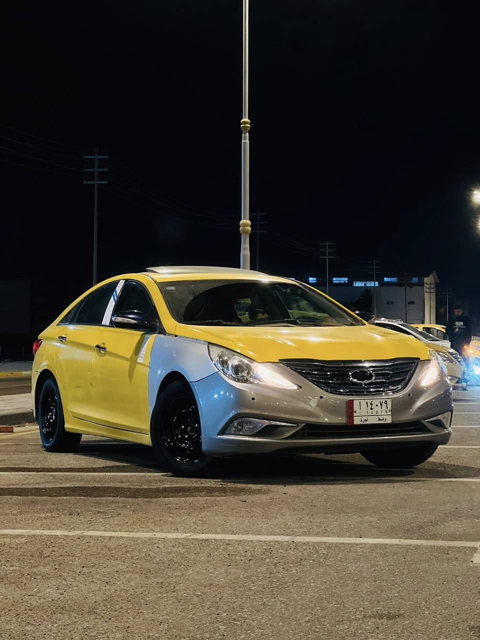 سلام عليكم للبيع سوناتا وارد امريكي محرك g d i رقم واسط موديل 13 فول لمتدد ماعدا الشاشه بصمه تشغيل بصمه ابواب فتحه اشاير بالمري راعي السياره بغداد شرط مداور  مكان السياره كربلاء. السعر 90 وبيها مجال يحتاجلها بس صبغه سمكره شي قليل بيها

للاستفسار 

***********
