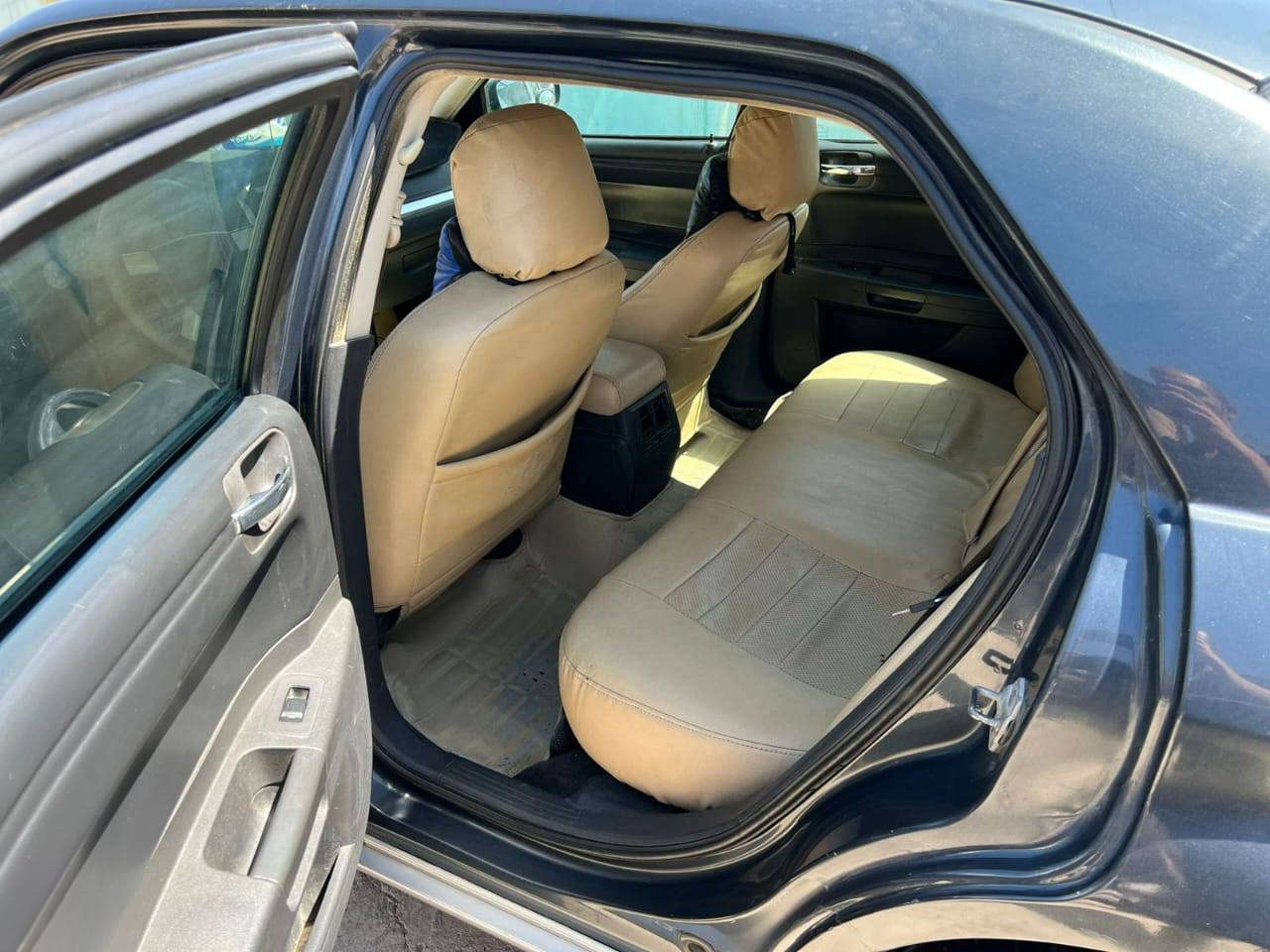 اوباما موديل 2008 للبيع جاهزه مكينه كير حداديه رقم اربيل الجديد مكفوله من الظربه والفتح بيه مكانات صبغ ابيع حزام سعرها 98 
***********
