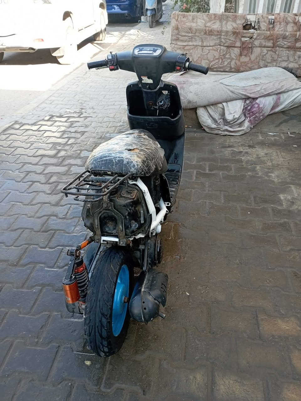 سلام عليكم  شباب دراجة بطة مزودة لبيع مراوس شعندك نزل  ول سعد خاص بكاني بابل دور  دراجة ناعمة بس عايزها ضفيرة ولباقي كلة اكفلة الك


**إذا كنت صاحب هذا الإعلان وتريد حذفه لأي سبب، رجاءا أرسل رسالة إلى الدعم الفني**