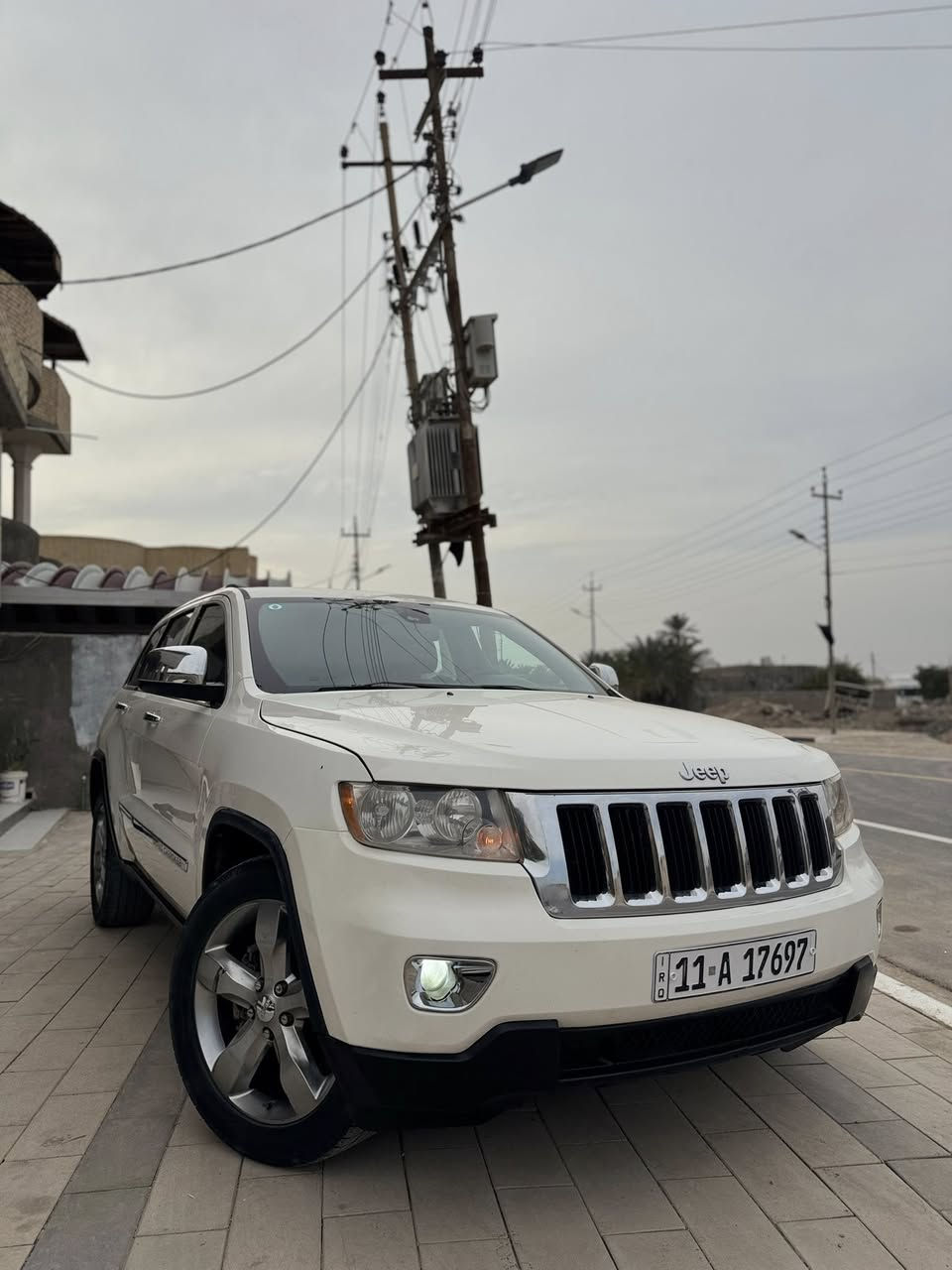 اللهم صلي على محمد وال محمد
السلام عليكم جيب لاريدو 2011 بيع فقط 
رقم بغداد الدولي مشروع وطني سنويه مجدده لغايه 2030 شرط تحويل
وارد امريكي بدون ضرر 
كفاله عامه ضربه وصبغ وتبديل بس كارت بيها فقط شرط ع الفحص ابيع
لغود وشواصي كفاله وشرط 
بدون فتح وبدون معجون وبدون دواخل ع الفحص كلها بلاد السيارة جداً نضيفه وشوفتها احلى من الصور بهوااي محرك 3600 شرط اذا بي برغي مفتوح ع الفحص كارتون تبريد ثلج🥶 حداديه حلوى تخم تاير دلوب السيارة مال جنااي بمعنه الكلمه وبسعر مناسب  157 وبيها مجال كلش قليل حگ الجيه فقط 
مكان السيارة البصرة 
للاستفسار الاتصال بالرقم***********
بيع فقط
