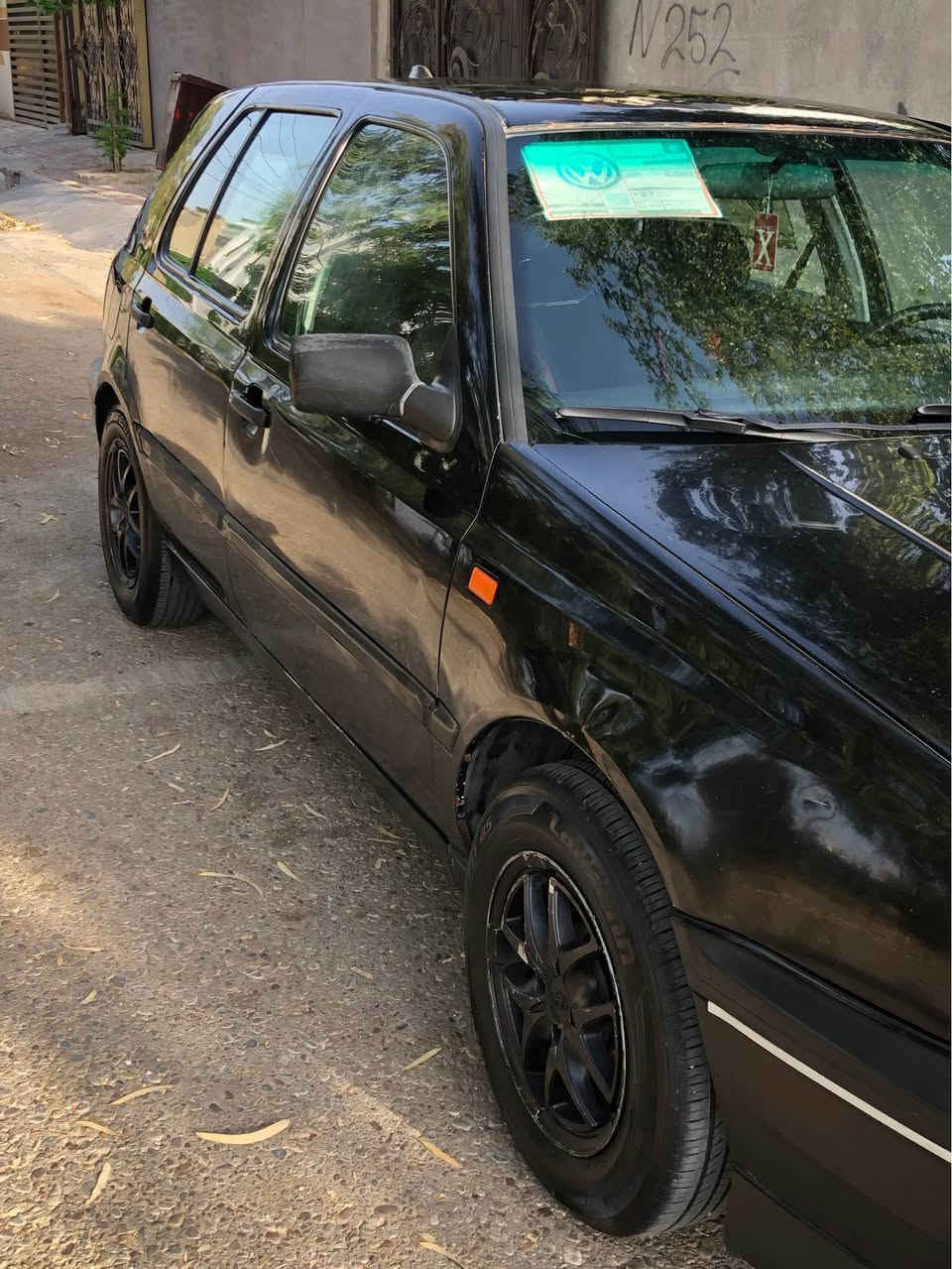 گير عادي محرك 1800
بدون صبغ 
بيها بطاقه بانزين 
سنويه ساقطه  شرط التحويل 
صدر مشط جديد تايرات جديد باتري جديد تبريد شغال بس ليك بل راديتر 
سعرها 38 
ومراوس حسب القناعه كركوك, العراق


**إذا كنت صاحب هذا الإعلان وتريد حذفه لأي سبب، رجاءا أرسل رسالة إلى الدعم الفني**