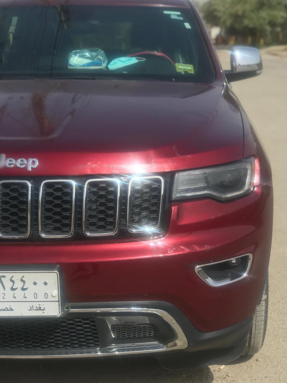 السلام عليكم… 
جيب أمريكي فول لمتدد 1/1 .. موديل 2017 .. ماشية 115 الف ميل … صور حادث امريكا بالمنشور حافه البنيددفقط .. ايرباك دشبول ودركة .. حادث العراق موجودة صوره بالمنشور تبديل جاملغ الصدر مع باب الصدر وتبديل باب خلف السائق بدون صبغ فقط تبديل … اكتب ……. تم …….. يجيك السعر خاص … بكلمه تك اريد ارفع المنشور مو غير شي … 
       سامر …. *********** … واتساب او خاص …
