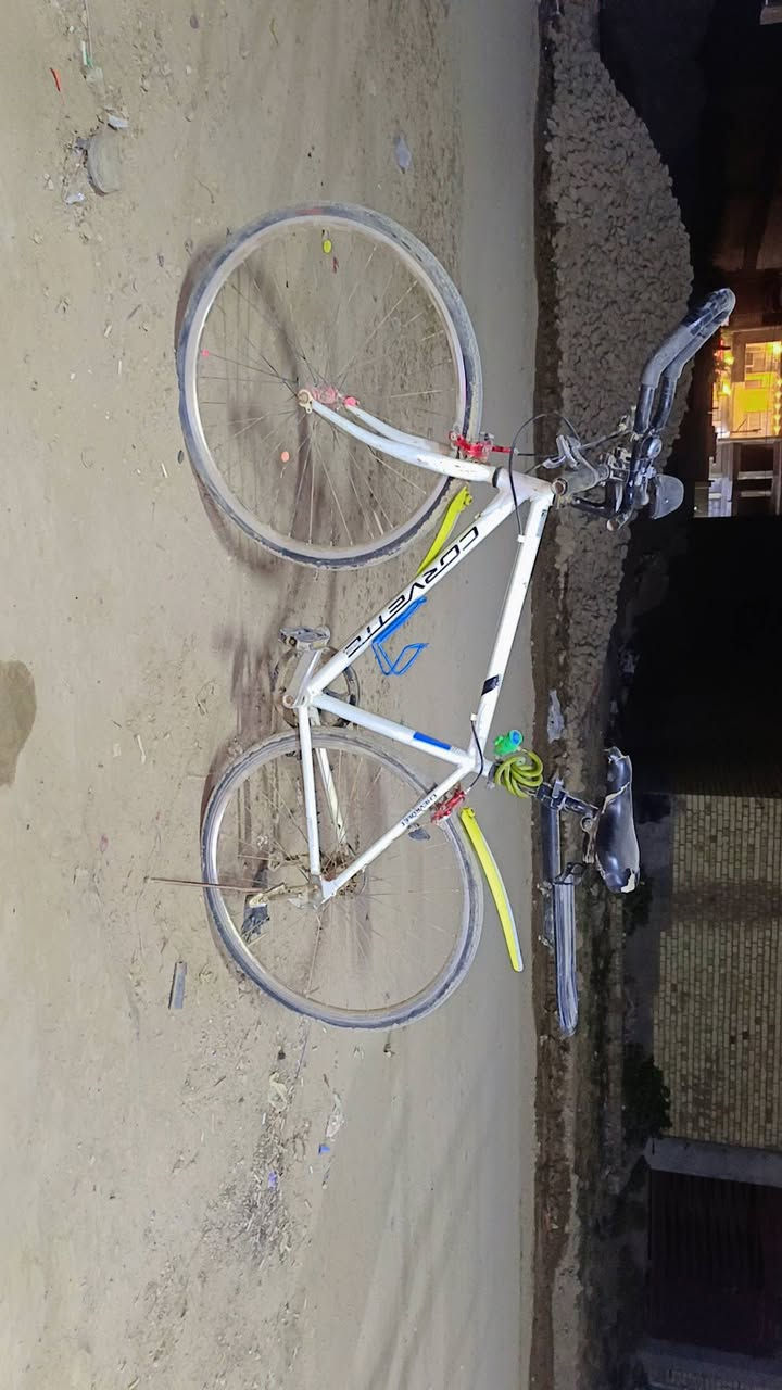 ااالسلام عليكم شباب دراجه س700 نضيفه وشغاله كيوره 7نمر وخفيفه  الوزن ومثل ماواضحه كدامك سعر80 مال بيع مستعجل


**إذا كنت صاحب هذا الإعلان وتريد حذفه لأي سبب، رجاءا أرسل رسالة إلى الدعم الفني**