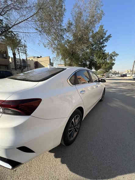 السلام عليكم لبيع او مرواس كورلا هايبرد شمالي حصرآ 
كيا k3  2022 رقم اربيل تحويل مباشر فول موصفات بصمه فتحه شاشه كبيرة لد نهاري كشنات جلد دبل بصمه يدات نيكل قطعتين تبريد تجي مو مثل الحديث يجي قطّعه وحدة سيارة باب اول من هيه زيرو عندي ما بيها كل نقص من كهربائيات صدر تبريد كامله من كلشي ماشية 27 الف بيها فقط بارد ب جاملغ جدا بسيط وعندي صورة قبل تصليح ورصعه ب باب 
العنوان بغداد الامين الثانية *********** 
السعر 130 وبيها مجال .
