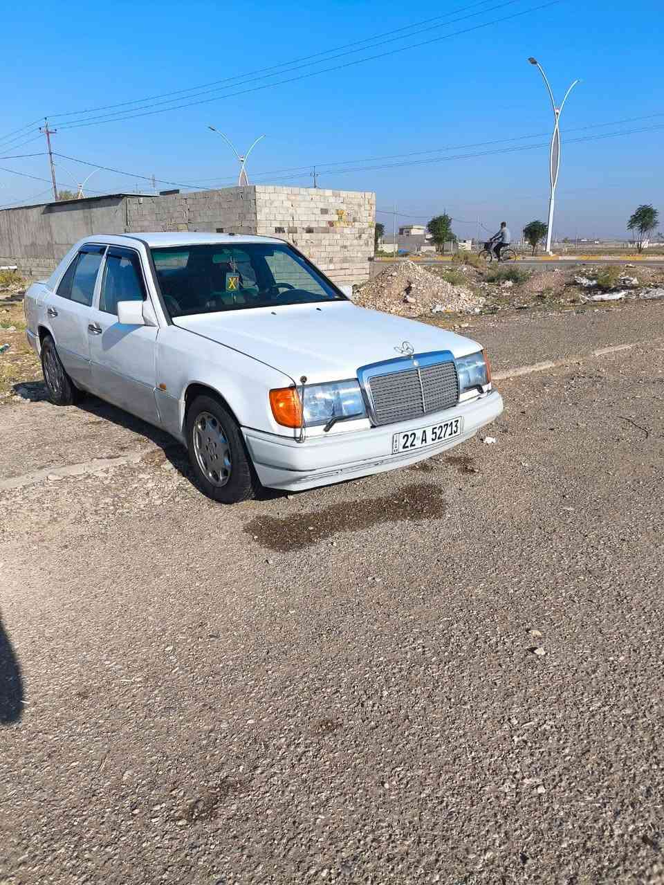 للبيع مرسيدس دب موديل 1986مكفوله من الضربه والصبغ محرك بطه 2,5 بيها منضومه غاز شغاله رقم اربيل سنويتها هاي السنه انتهت السعر 57 للاستفسار اتصال على هذا الرقم ***********
