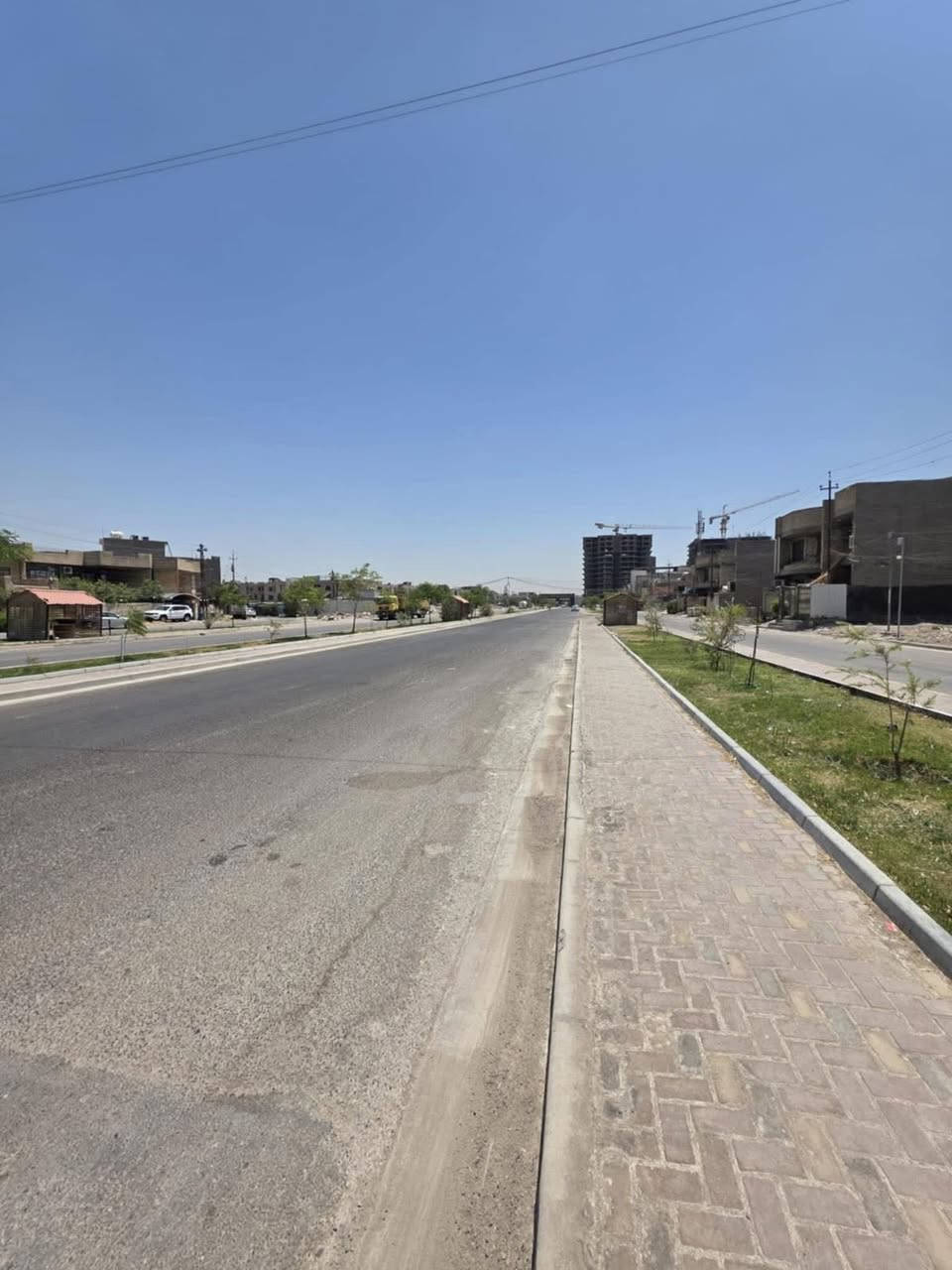 قطعه ارض للبيع مساحة 300 متر 
حي الجهاد 📍 الاساتذه اربع شوارع قرب 
مجمع حي السلام السكني الجديد 
 واجهه ١٥ ونزال ٢٠ 
ملاحظه القطعه تقسيم حسب الطلب 
السعر و للاستفسار  // 
***********
مكتب العدل للعقار
