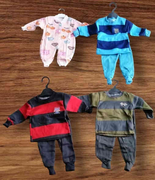 #تراك_اطفال
#من أشهر للسنه ونص يلبس
#قطعتين ب ٥الاف
#يوجد_توصيل مجاني داخل الفلوجة في استلام الطلب فقط فقط
#العنوان_فلوجة_حي الشهداء شارع مرطبات مشمشه قرب متوسطة المفاخر مقابل نقطة الشرطه سابقا
#للحجزخاص او واتساب ***********
