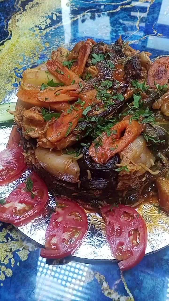 شيف شرقي كافت انواع تمن ولمرك ودجاج ولحم وقوزي شام ودولمة سوري جنسية تواصل خاص اوتصال ***********
