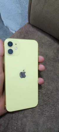 ايفون 11 • ١٢٨ • فيس ايدي واكف