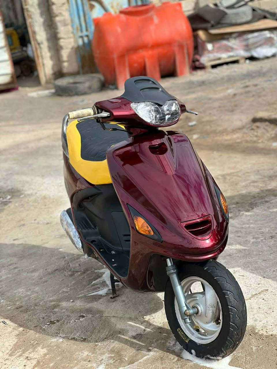 سلام عليكم دراجه فراشه حاويه كهربائياتهه كلهه شغاله سلف وهندر مكاني بني منصور للاسفسار اتصلو ع هاذ الرقم ***********
