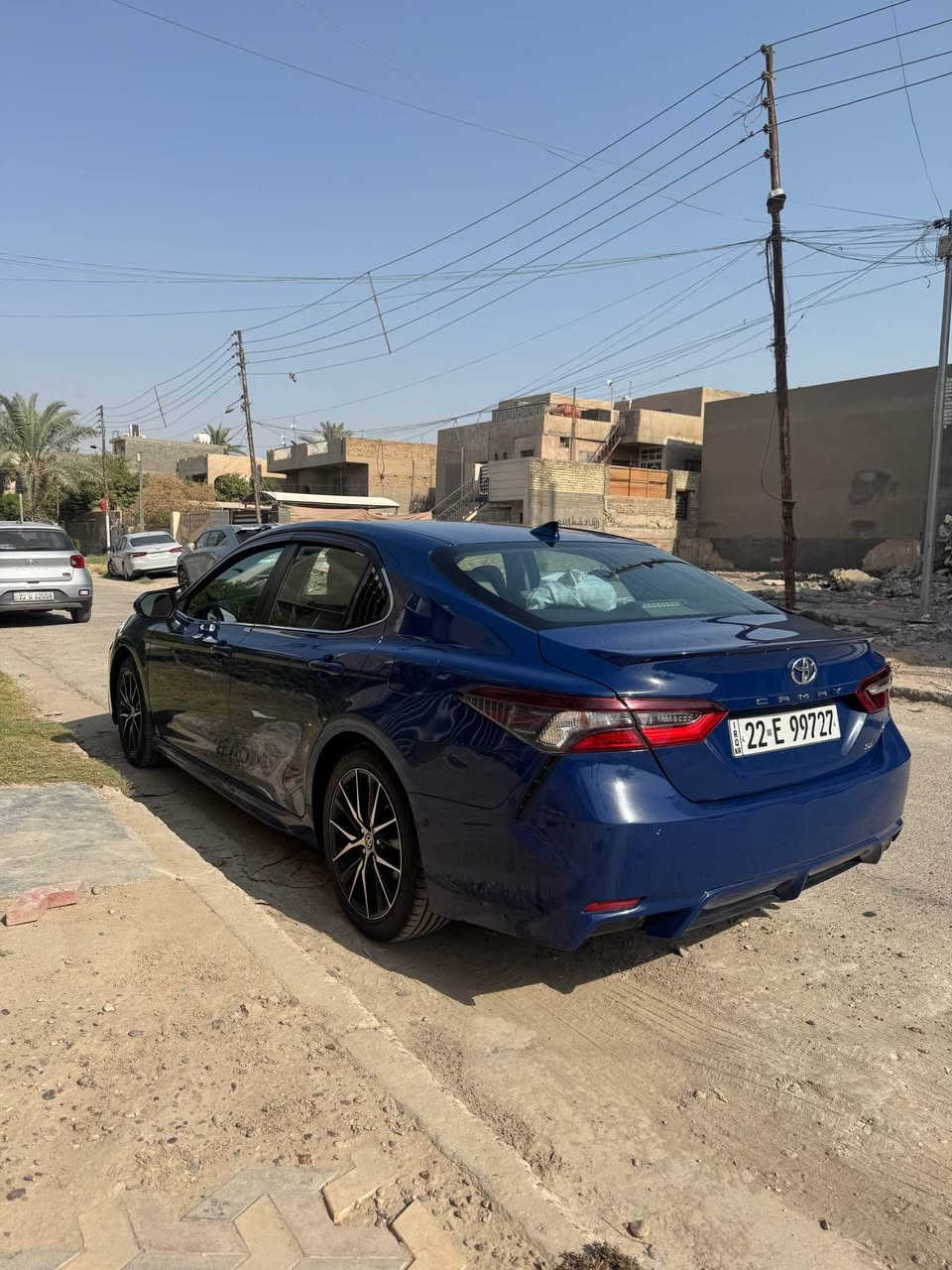 كامري ٢٠٢٣ se امريكي حادثها موضح بالصوره باب عكس السايق وصابغين الباب الوراه (بابتين )
السياره ماشيه ٣٨ الف ميل 
جديده عله ايدي ادامة جديده تخم تاير جديد 
دهن مبدل  قبل شكم يوم 
رقم اربيل تحويل شوكت متحب
السياره مواصفات se معروفه 
مكان بغداد 
السعر ١٩٥ بيها مجال 
الرقم *********** بغداد, العراق
