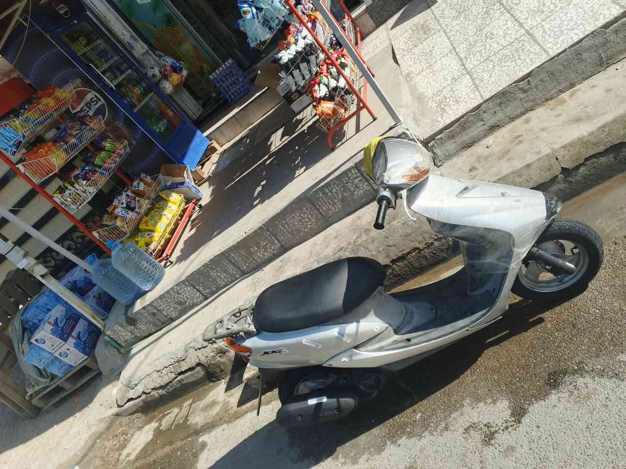 سلام عليكم دراجه للبيع جديده كله بلاديه مابيه اي شي تجاري دراجه جديده بمعنى الكلمه كلها شغاله كهربائية نكره سلف هندر نكره وحده شراي خاص مكاني حي جامعه أو دولعي شارع الحسابات شراي خاص ***********
