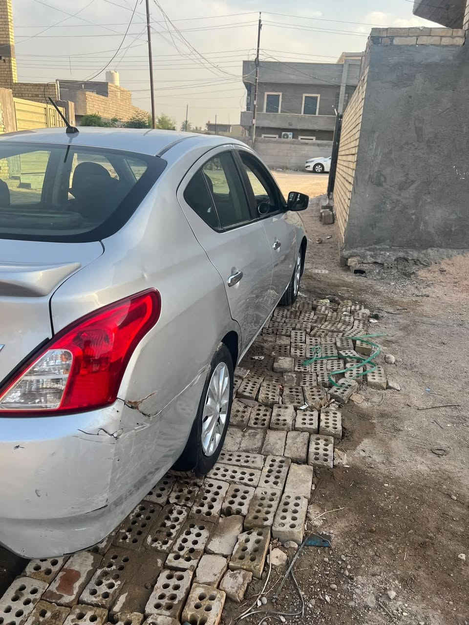 السلام عليكم للبيع نيسان فيرسا موديل 19 بغداد صبغ 5 قطع السعر 74 مكان بغداد للاتصال ***********
