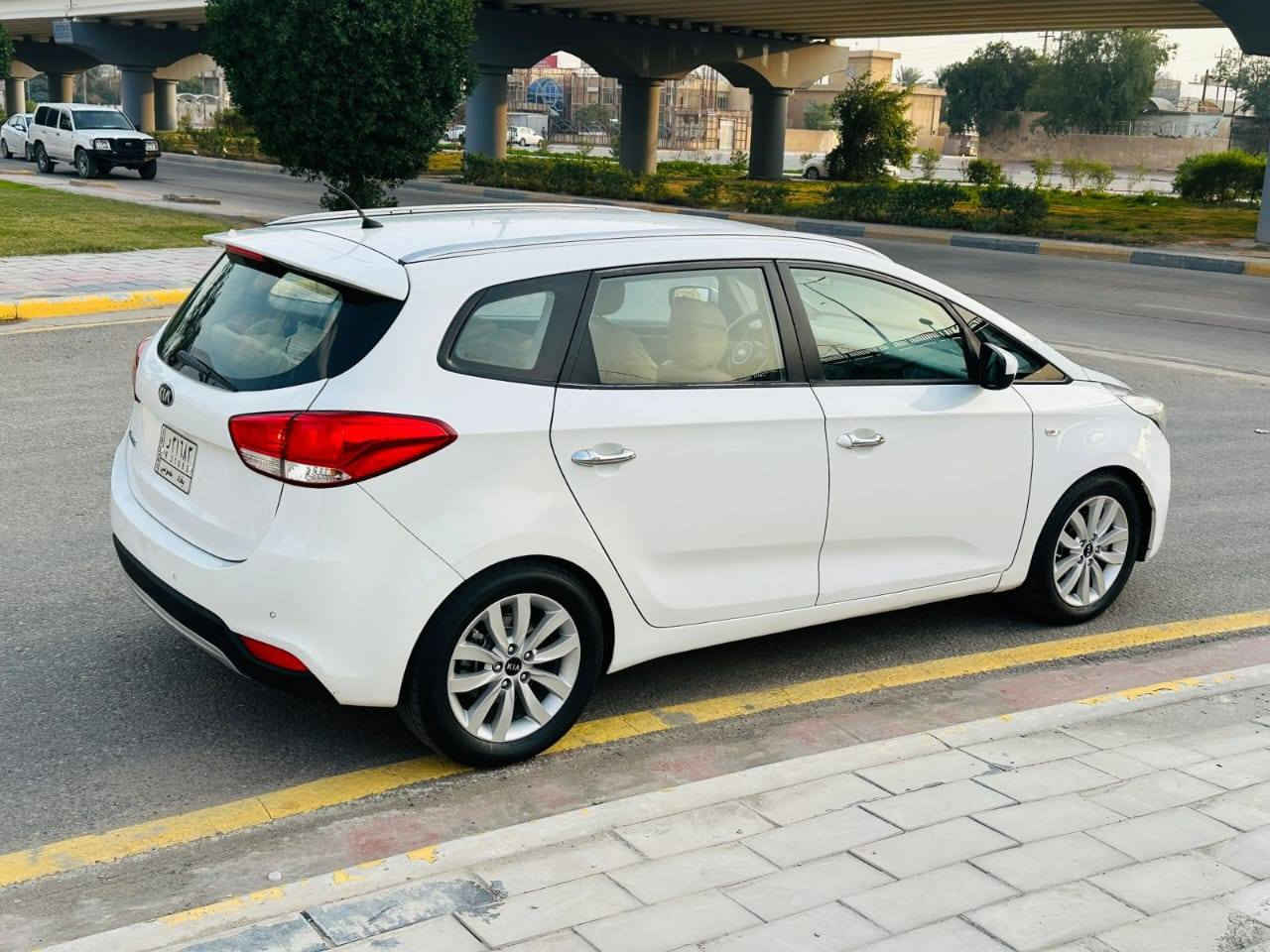 السلام عليكم البيع كيا كارنز2014 خليجي 7راكب مكينه 200 دوش رقم بغداد تحويل مباشر السعر 127 الاستفسار ***********
