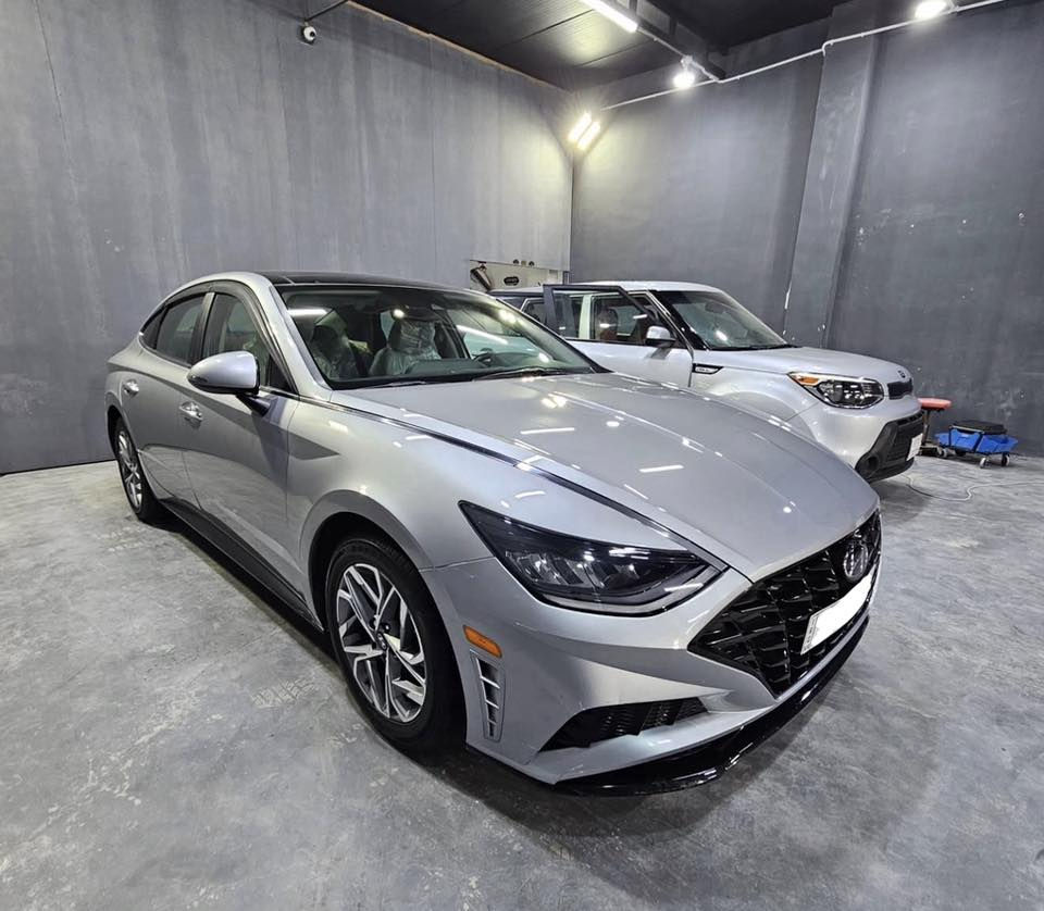 🔹 الموديل: 2020 (شكل 2023)
🔹 اللون: سلڤر 

🔹 رقم: اربيل 

🔹 الممشى:  47 mile

🔹 المحرك: 2500cc تنفس طبيعي

🔹 الحالة: بدون ايربكات –سليمة بالكامل

🔹 الضرر: فقط تبديل دعاميه خلفيه مع تصليح الجنطه والجاملغ الخلفي بارد صور الضرر مرفقة مع النشر

📞 للاستفسار: الاتصال او على( الواتساب) *********** 

📍مكان السيارة: ميسان   

━━━━━━━━━━━━━━━

🔻  اهم المواصفات 🔻

✅ سقف بانوراما

✅ بصمة تشغيل + بصمة أبواب لمس + بصمة فتح صندوق

✅ تشغيل عن بُعد + إشارة ترحيب

✅ 4 رادارات (نقطة عمياء)

✅ تحديد مسار + أوتو بريك

✅ قيادة شبه ذاتية + توقف ذاتي

✅ مقاعد كهرباء مع تدفئة

✅ شاشة ديجيتال (دشبورد إلكتروني)

✅ تبريد قطعتين + مناخ منفصل

✅ شحن وايرلس + 3 مخارج USB

✅ هاند بريك دگمة + Auto Hold

✅ 4 وضعيات قيادة + كير دگم

✅ أضوية لايتات LED + لد نهاري + بگ لايت LED

✅ شاشة Apple CarPlay

✅ تحكم كامل بالستيرن

✅ شاشة تنبية  للاعطال

✅ فل حساسات ضغط اطارات

  وبعد بيها مواصفات 

السعر 185وبيه مجال للشراي
