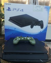 🙋‍♂️ ​للبيع جهاز PlayStation 4 Slim (مستعمل استعمال شخصي نظيف) 🎮 ​🔹 ال...