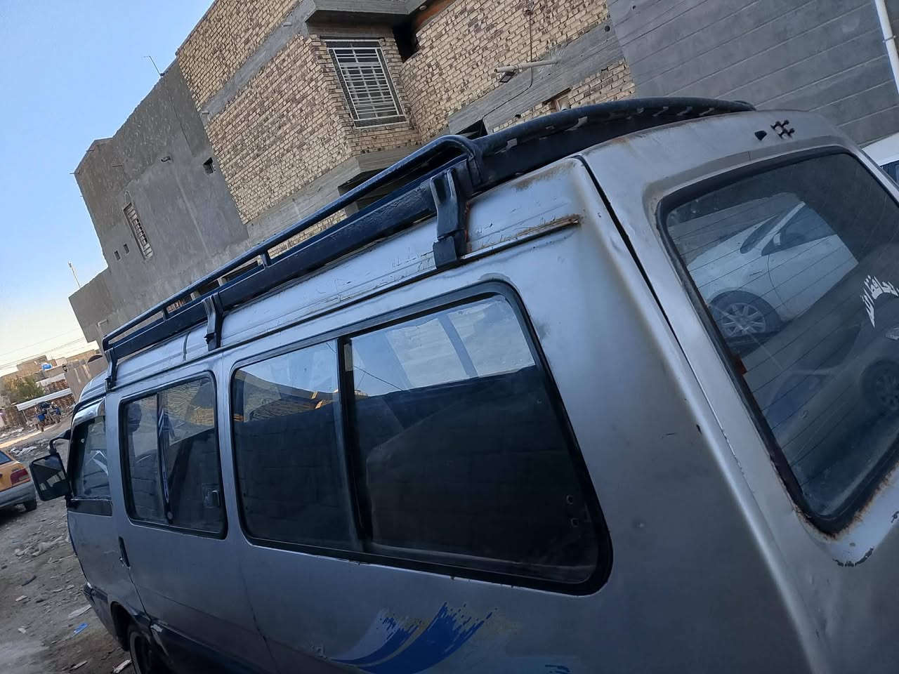 اسلام عليكم   سياره كيه موديل 93 كير مكينه شواصي مكفولات كاعيه تعمير جديد صارلي 10 ايام من كملتها سنويه نهاية ال 27 وصل خط وبحث سياره مصفره رقم نجف سياره عايزها بس صبغ حجل واني مكلف بالنشر هذا رقم راعيها وخابر ودلل ***********
