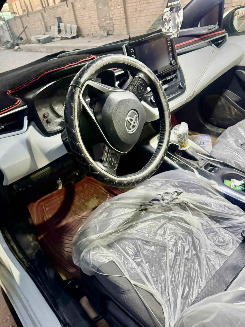 كورلا 20 وارد امريكي مكينه 2000
مراوسه بياباني حسب القناعه 
السعر.  115
مكان السياره بصره  زبير 

***********
