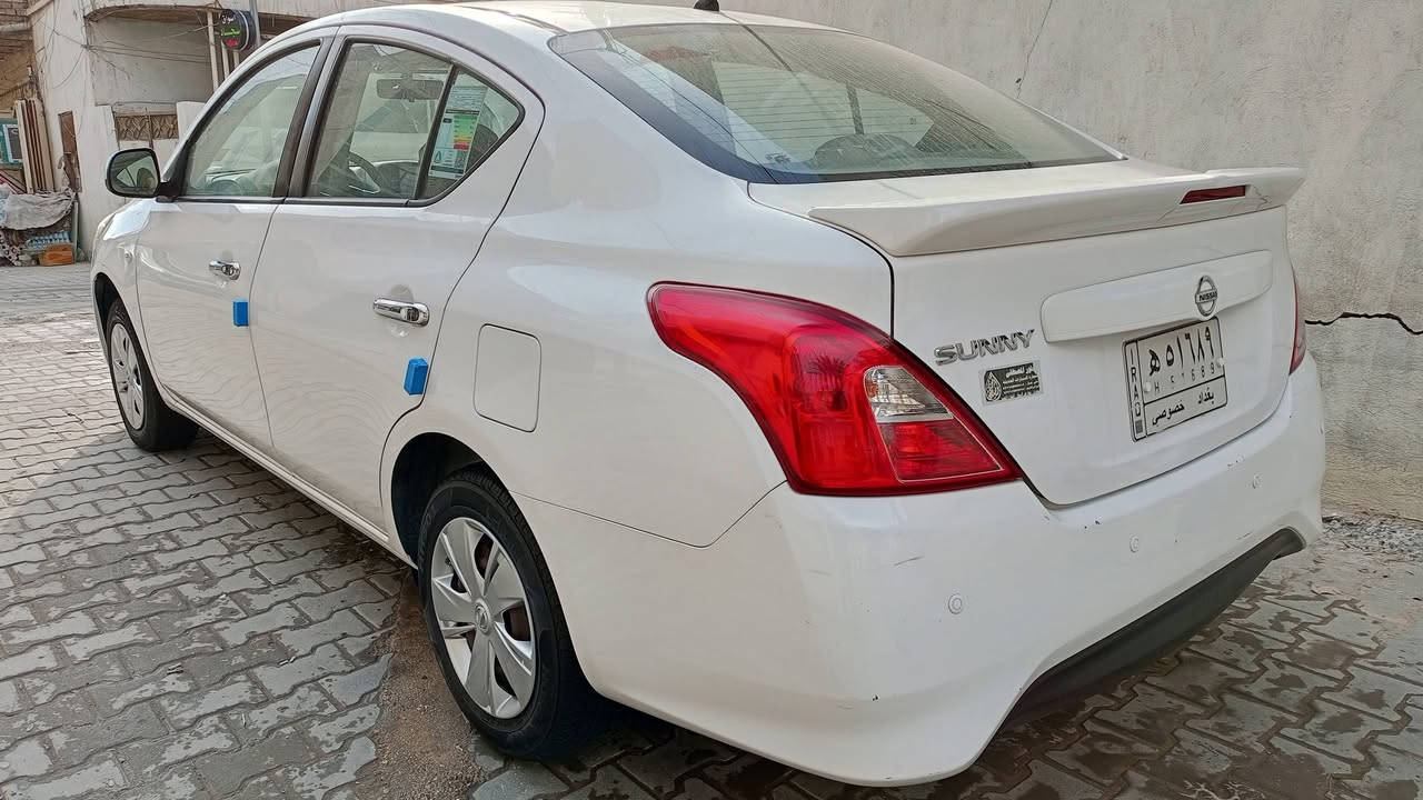 سلام عليكم البيع سني هندي موديل 2020 ماشيه 75 الف حقيقي مكفوله كفاله عامه من ضربه بارد صبغ تبديل مكينه كير وضع شركه مكاني بغداد الكاظميه 
***********
