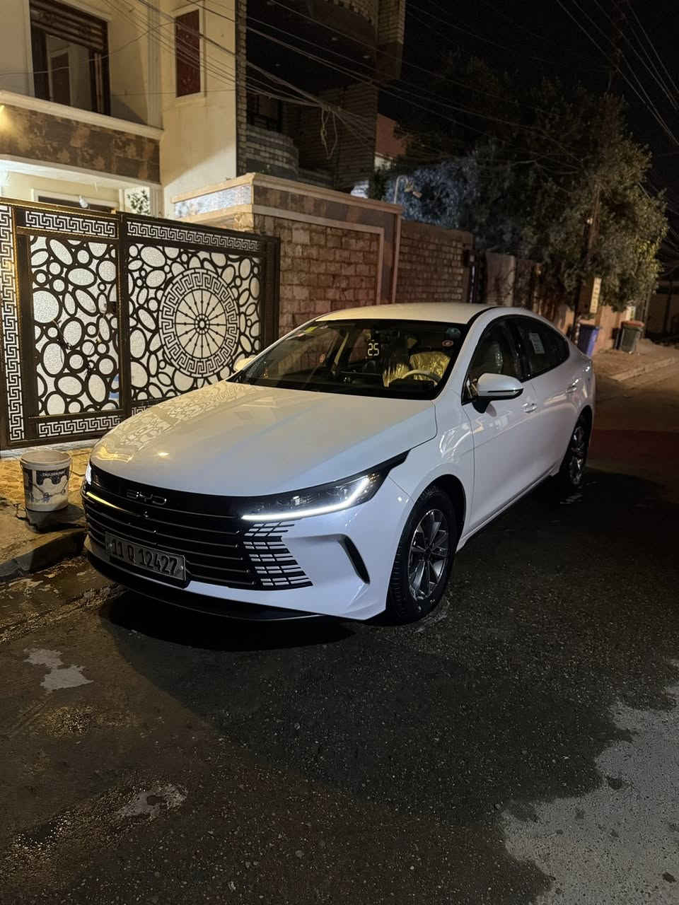 السلام عليكم للبيع او مراوس ب كورلا2024 او2025 خليجي +بي وايدي 2025 ماشيه18الف.  ماشيه ع بانزين7تالاف ول باقي كهرباء بيها شخط كد اصبع او اقل ال إصبع بجاملغ مال الصدر وبارد ب خشم البنيد ممبين فقط باقي السيارة مكفول رقم بغداد بسمي تحويل ثاني يوم سعرها18ميلون قفل 🔒 
مكاني بغداد
***********
وغراضها كاملة موجودة ويا السياره {الشاحنة}
