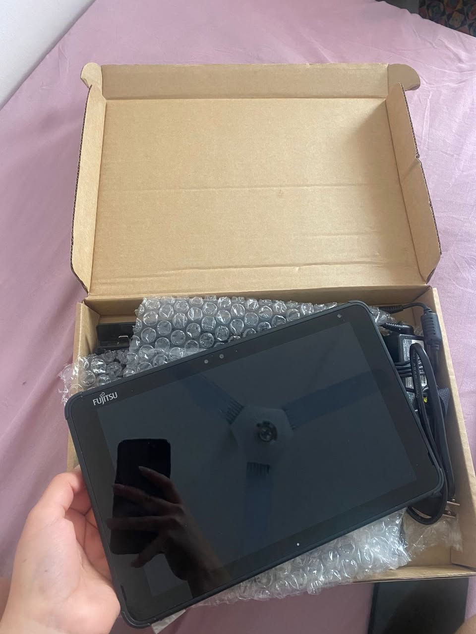 ايباد ولابتوب بنفس الوقت للبيع جديد ولله شتريته ب١٠٠ بالكارتونه بعده ويا كل ملحقاته اريده ب٧٥ مستعجله على بيع يصلح بي تنزل كل تطبيقات


**إذا كنت صاحب هذا الإعلان وتريد حذفه لأي سبب، رجاءا أرسل رسالة إلى الدعم الفني**