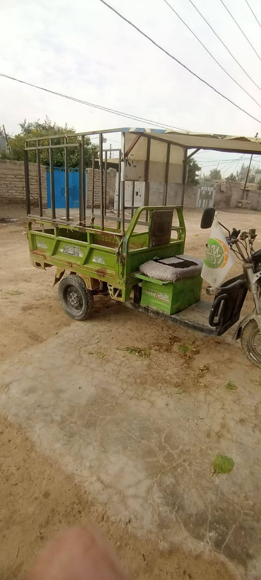 السلام عليكم
ستوته للبيع بطاريات  نص عمر 
السعر 650 
الاستفسار 
***********
