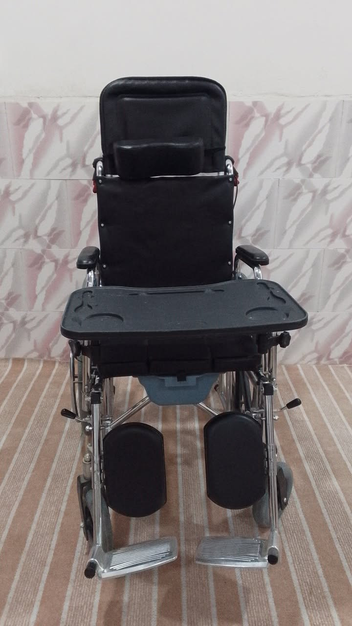 كرسي متحرك  نضيف جدا
جدا السعر المطلوب ٢٠٠ الف.


**إذا كنت صاحب هذا الإعلان وتريد حذفه لأي سبب، رجاءا أرسل رسالة إلى الدعم الفني**
