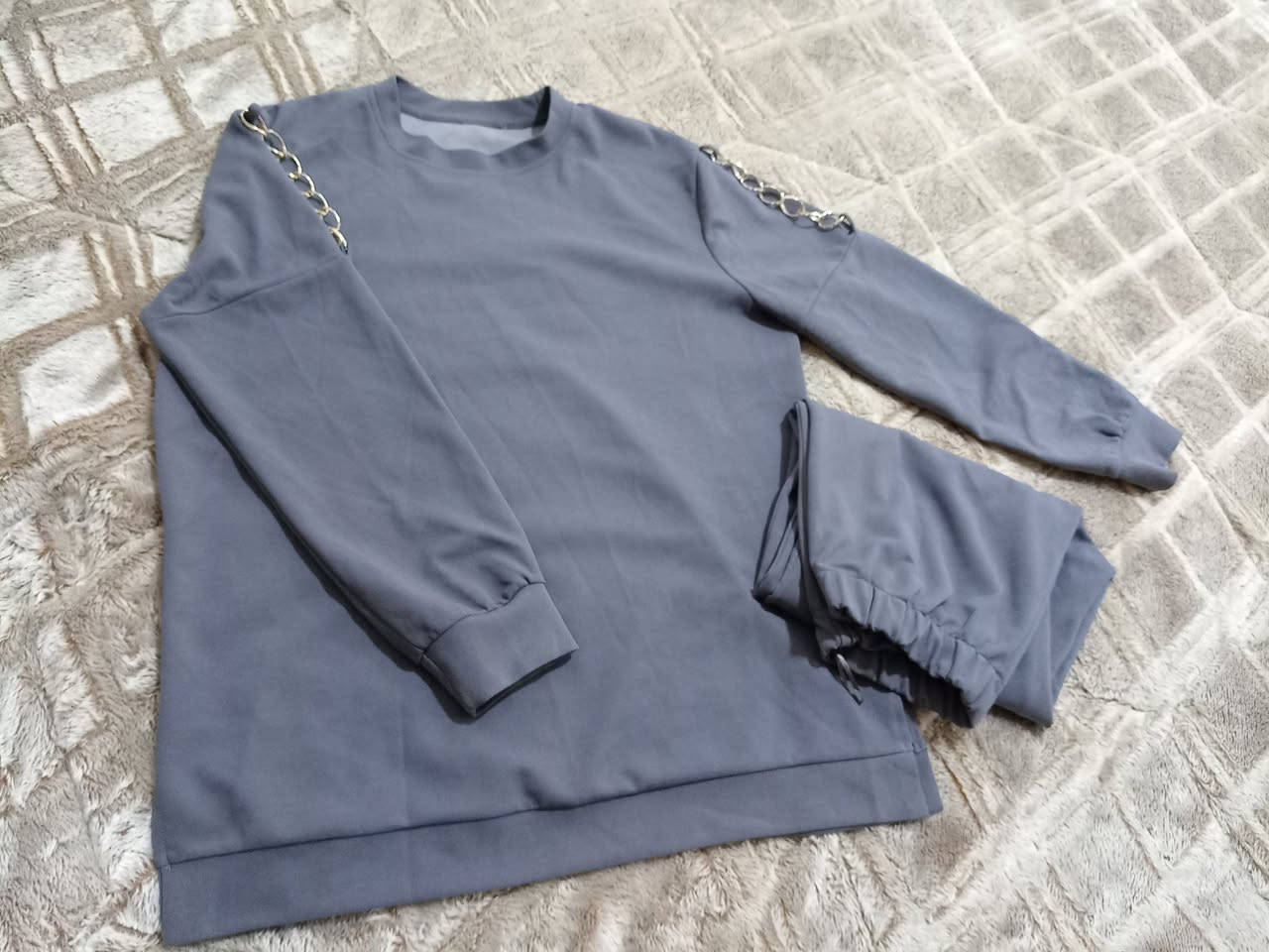 ملابس وهذني غراض للبيع واسعارهن مناسبه جدا


**إذا كنت صاحب هذا الإعلان وتريد حذفه لأي سبب، رجاءا أرسل رسالة إلى الدعم الفني**