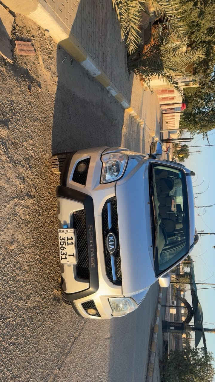 السلام عليكم لبيع او المراوس كيا سيورتج  موديل ٢٠٠٩ 
السياره مكفوله ضربه وصبغ وتبديل وبارد 

مكينه ٤سلندر. 2000مكفولهًً لا فتح ولاتبخر ولا تنقص 

كير مكفول

تخم تاير 

حداديه جديده 

جاهزه للاخير 

تبريد تدفئه كله شغاله وجاهزه 

رقم بغداد الجديد 

موجوده بلكوت المركز السعر ١٣٠ وبيه مجال بيكً خير وادلل 

للاستفسار ***********
