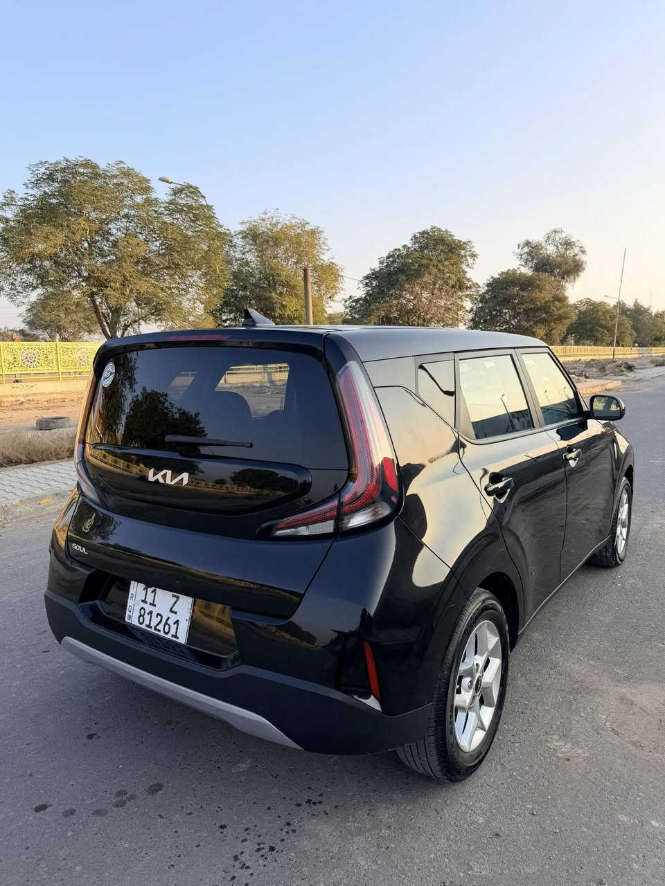 صول موديل 2023
وارد امريكي كلين بدون صبغ 
حادثه فقط الدعاميه الاماميه ونفسه راجعه 
مكينه 2000 دوش 
بصمه 
كشن كهرباء 
شاشه تاب 
رادار امامي وخلفي وجانبي 
ماشيه 25mi

السعر 167 وبيه مجال 
مكانه // بغداد المحموديه 
***********
***********
