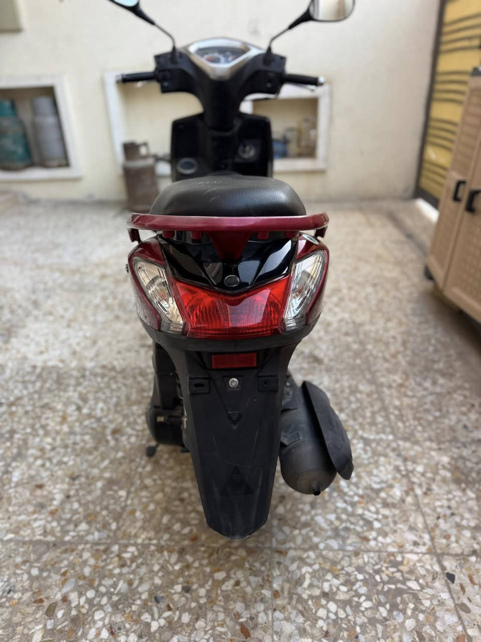 اكزز جديده ومكفولة برغي مامفتوح نضيفة بمعنى الكلمة صار اسبوع نازله من الرمبة العنوان بغداد الدورة للأستفسار ***********
السعر مليون ٦٠٠ وبية مجال
