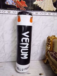 كيس ملاكمة • باكستاني • فيه مجال