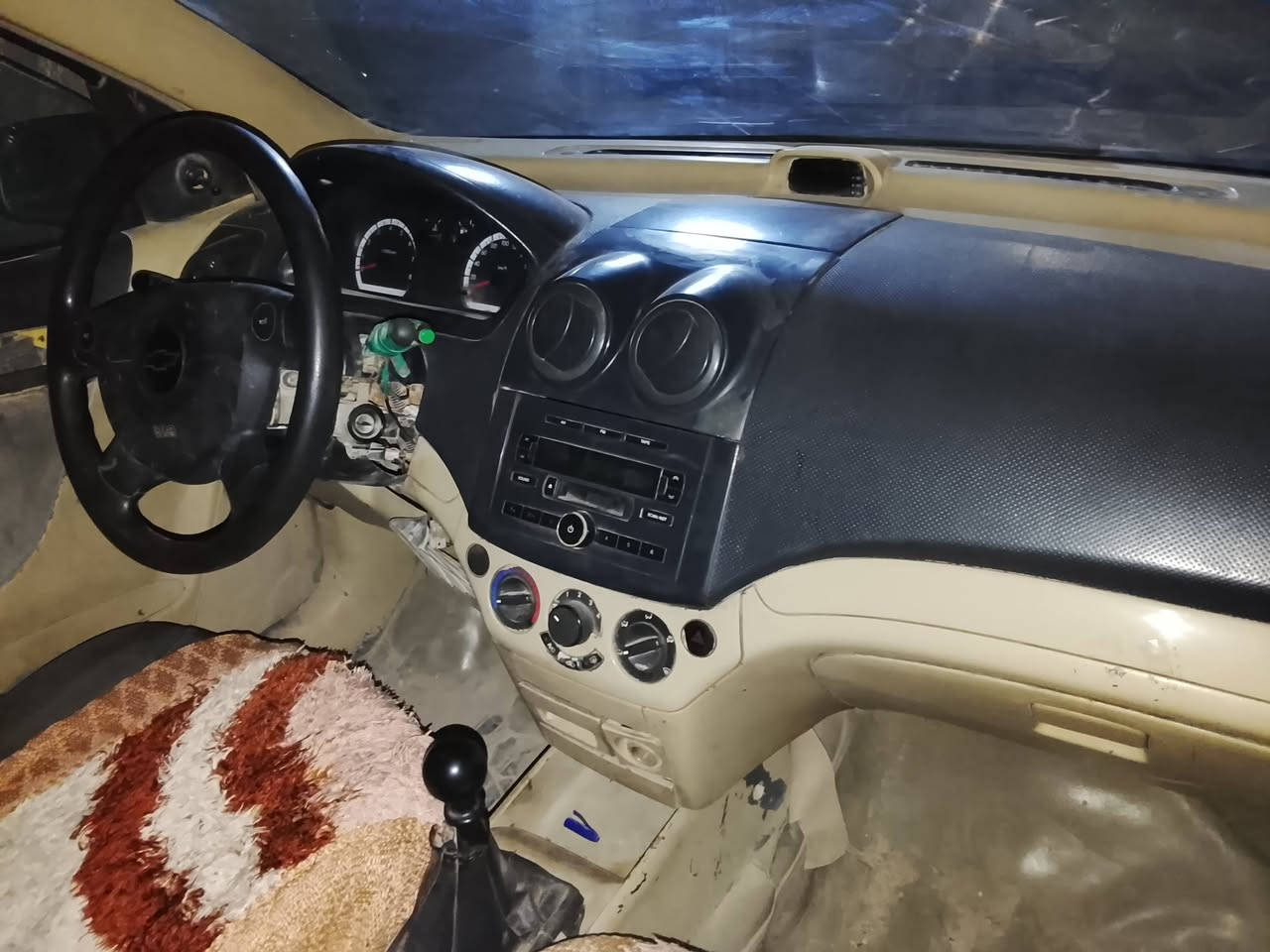 سلام عليكم  اللبيع افيو موديل 2009 مكينه مفتوح كير عادي حداديه تبريد بس كمبريسر عوزهه... تخم تاير جديد والكشر مامكفول بي ضربه بصوب سائق السياره يراد ترتيب مكان نجف رقم الماني سنويه لـ 28 تنتهي.ملاحظه سياره مداور كبل *********** السعر 30
