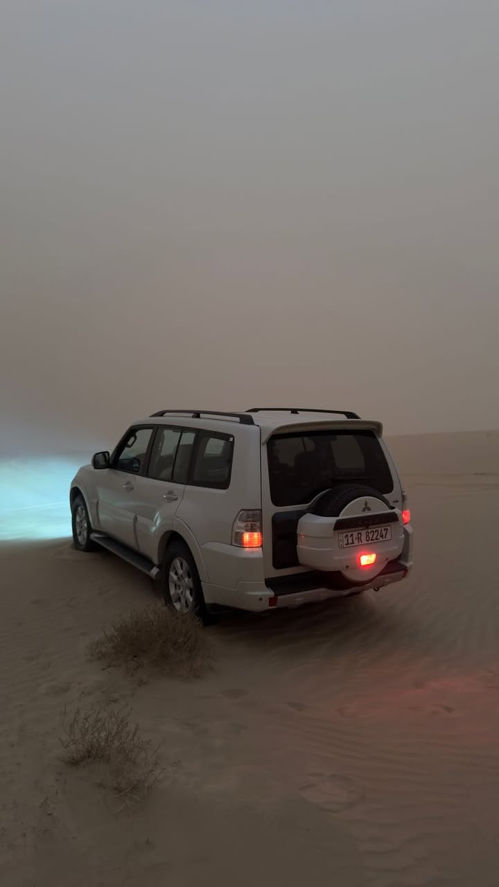 السلام عليكم
باجيرو 2014 حبتور خليجي 

✅فول مواصفات 1/1

✅فتحه سقف دمام خلفي

✅كشنات ثنين كهرباء 

✅كامره خلفيه حساسات

✅زراكات لايت اماميه

✅رقم بغداد الدولي باسمي مداور ثاني يوم 

✅تبريد كير مكينه حداديه كله جاهز عل شرط

✅ماشيه 169 الف حقيقي 

السياره بيه قطعتين رش 
*********** الاستفسار مكاني السماوه المركز
