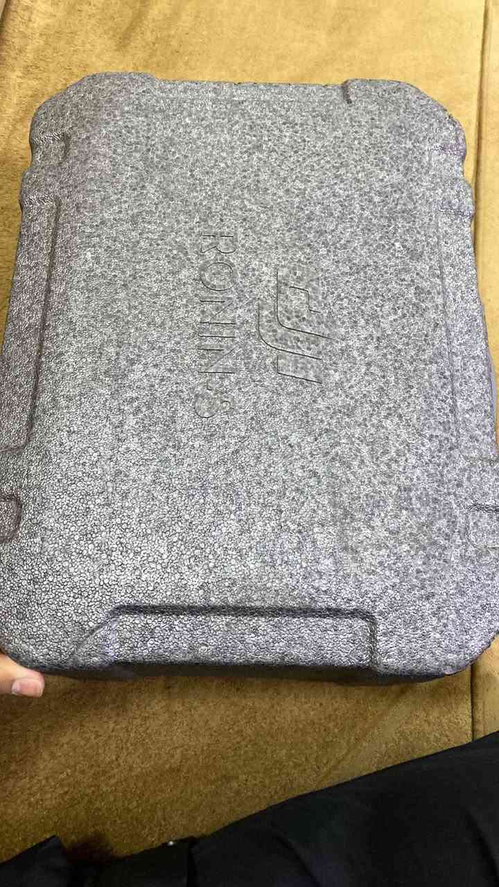 جهاز رونن شركه  ديجي اي
السعر كلش مناسب 
الجهاز نضيف كلش 
غراضه كامله 
للبيع 
***********
