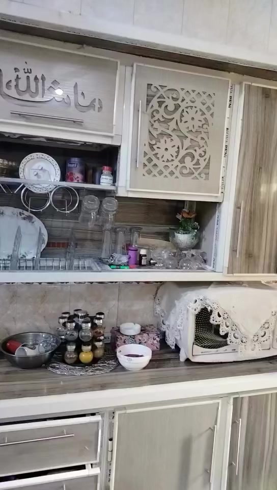 كاونتر للبيع جديد جديد تفصال مو سوكي 3 قطع سنك مرمر كاونتر طول 3 مترات 450 وبي مجال المكان بغداد حي الجهاد


**إذا كنت صاحب هذا الإعلان وتريد حذفه لأي سبب، رجاءا أرسل رسالة إلى الدعم الفني**