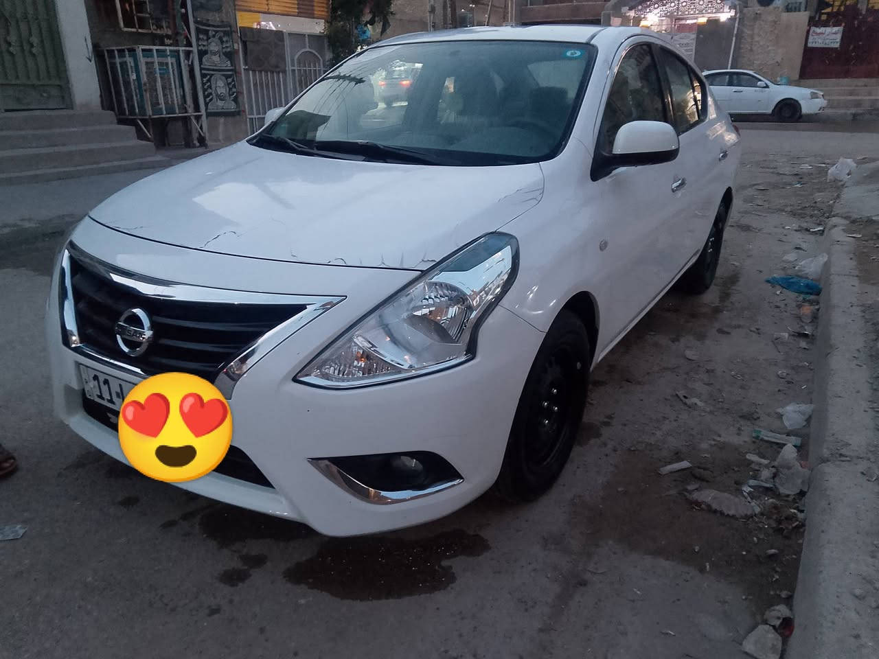 سلام عليكم 
نيسان صني ام البليته الزركه موديل 2024كفاله عامه مصبغ والتبديل فقط بارد قليل بالباب الصدر على كد شخط والباقي كفاله كير ومكينه وصدر امامي خلفي جديد تخم تاير جديد 
بسمي السيارة بغداد الرقم الانكليزي سنويه نهايه 29 شاشه جبيره وكامره دواره والسعر 130وبيه مجال قليل ماشيه 51 الف
لاستفسار اتصل ***********
