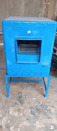 غراض للبيع مجمدة ثلاجة عارضه و2 مبردة وقاعدة مال مبردة  07706424451