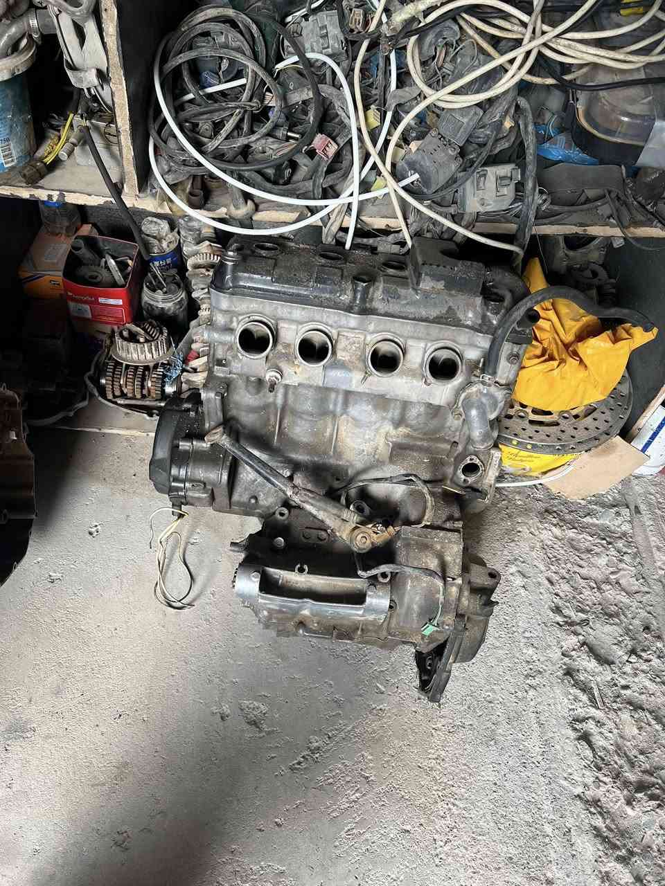 سلام عليكم شباب مكينة 900 رافسه عين وحدة شتريد غراض من عدها بخدمتك ولسعار جوه سوك العنوان كركوك اتصل وانا بخدمتك ***********
