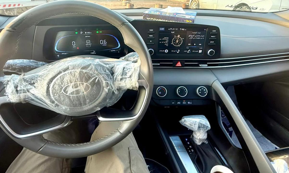 سلام عليكم الانتره 24 مكفوله كفاله عامه ما عده بارد بل باب بصيط اقصاد استقطاع مباشر وكاله ثاني يوم السياره مدوشمه ومفروشه جلد وما عوزه ربع السعر 171 وبيهى مجال بصيط ***********
