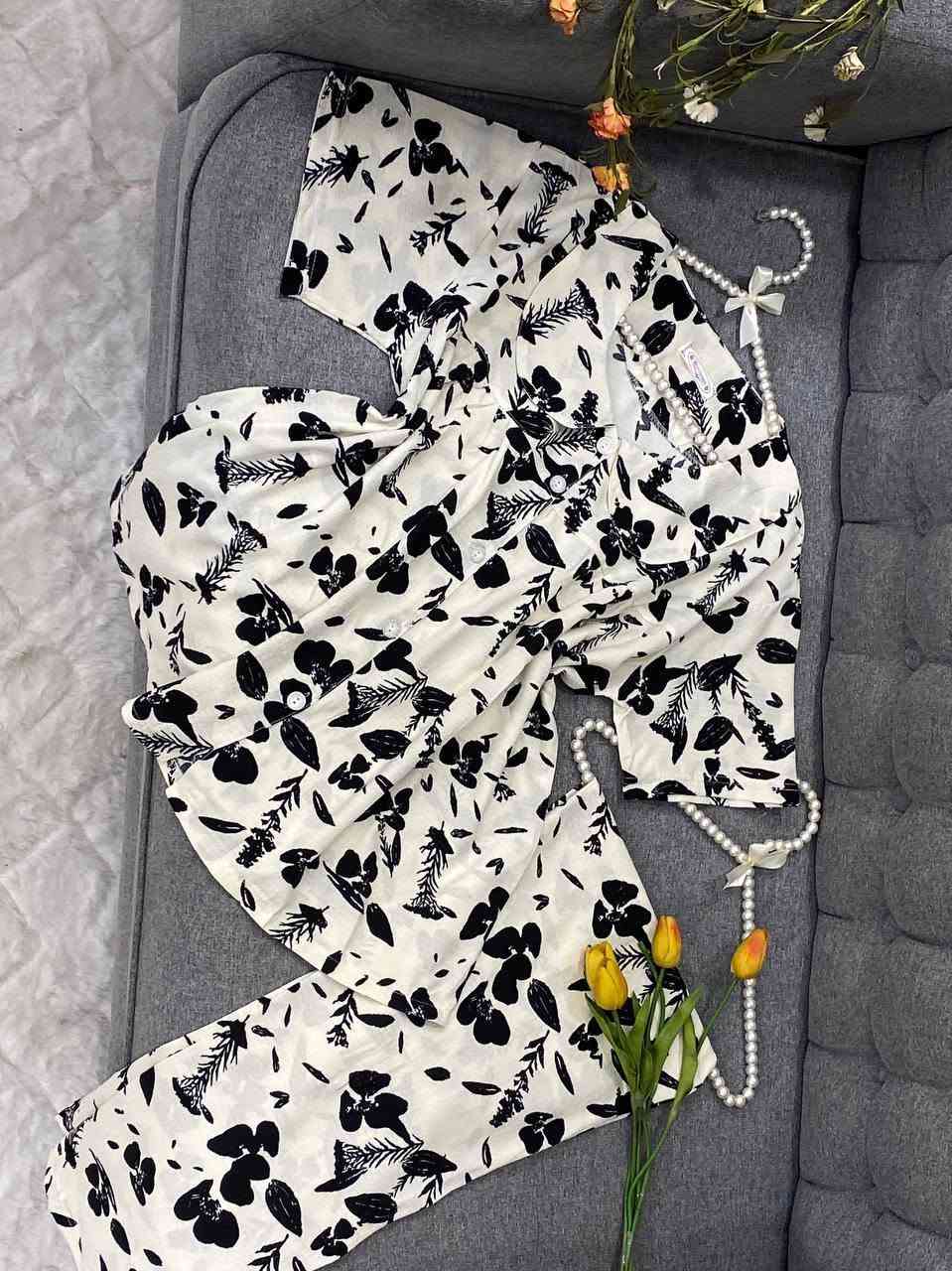 كل مايخص المراه العصريه من ملابس 👗وعطور ومكياج 💄 متوفر متجر حكايه الحجز والاستفسار ع واتساب +9647864921085


**إذا كنت صاحب هذا الإعلان وتريد حذفه لأي سبب، رجاءا أرسل رسالة إلى الدعم الفني**