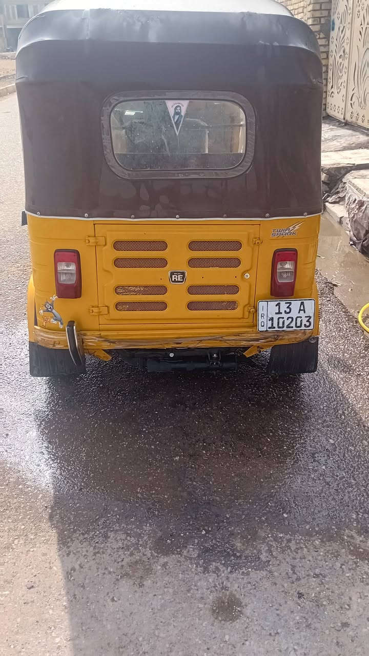 اسلام عليكم تكتك ١٩ رقم وسنويه
تكتك كفاله الكشره من صبغ ولمعجون

مكينه لاتنقيص لاتبخير 

فراش دوشمه مسجل تخم تاير 

التكتك جاهزه ومال جناي وجديده معنه الكلمه 

المكان المجر الكبير 

السعر ٥ و ٨٠٠ وبيها مجال كلش قليل 

الاستفسار ‎***********
