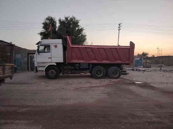 بيع مستعجل

قلاب سكانيه لكزز

مكينه ثمانيه

المكان البصره الزبير

***********
