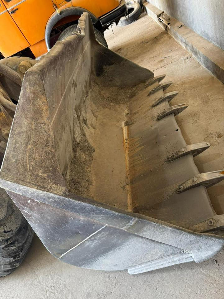 شفل كاوسكي 80  للبيع شغال من العمل السعر 135 رقم صلاح الدين القديم صدامي
الموقع:محافظة نينوى ناحية القيارة
للاستفسار  
***********
