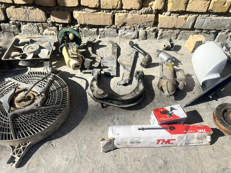 غراض سوناتا للبيع  /كوت قضاء الحي/ ***********
