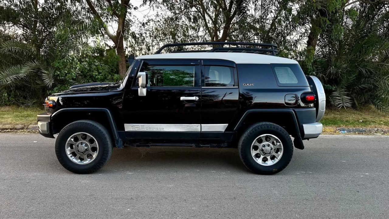 السلام عليكم
اف جي للبيع موديل 13 خليجي ماشيه اكثر من 200 كيلو متر 

بيها حزام صبغ بدون قمارة مكفولة من ايرباك او كلبه او جفيه 

السعر 170 ما اعتقد اكو هيج سعر  اربيل بأسمي مكانها بغداد 

*********** بيع او مراوس
