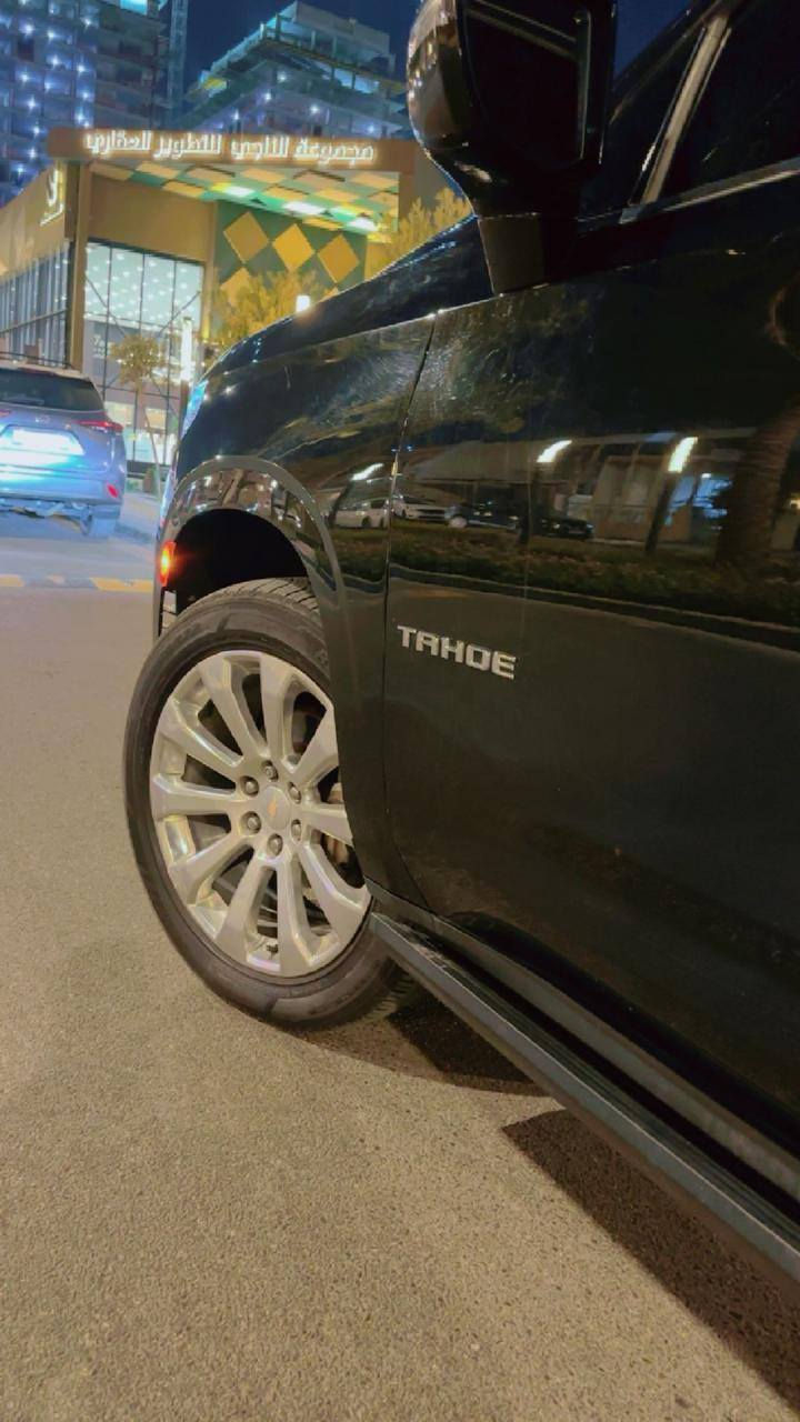 السلام عليكم تاهو برايمر 2021 خليجي مكفولة وكالة المنصور  فول مواصفات عدا الجكات  بيها شخط موضح بالصورة يم قبق البانزين السعر المطلوب 48500 وبيها مجال للتواصل ***********
