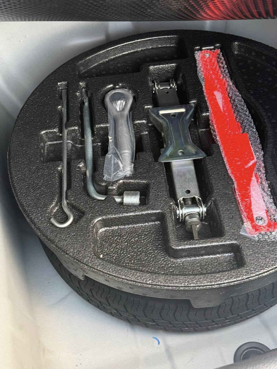 السلام عليكم نيسان سنترا 2025 كفاله عامه ماشيه 12الف 

ضمان شركة 
الاتصال ***********

المواصفات 👇 

محرك 1600

شاشه وكامرة

تحكم ستيرن 

تبريد قطعتين 

أربعه جام كهرباء 

لايت ماطور 

ويل كب

بلاجكتور

نظام ايكو 

اطفاء ذاتي

مانع انزلاق 

‏ABS 

بكلايت لد 

اربعة دسك

مكاني بغداد الوزيريه

***********
