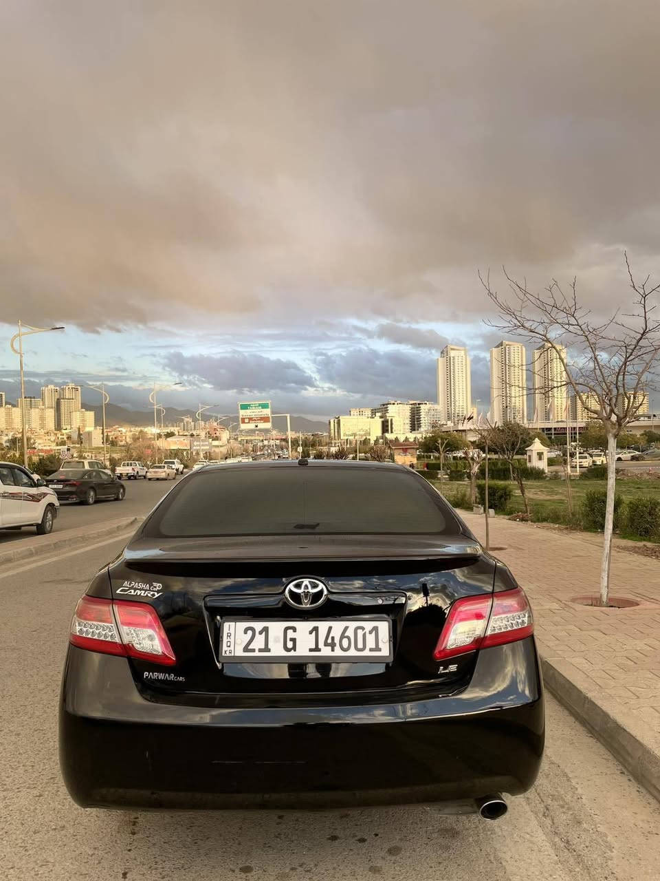 کامری 2011 LE ئەمریکی گێڕومەکینەی نەکراوەتەوە بە شەرتی هەموو شتێ 180000km ڕۆشتوە یەک پەڵەی بچوک بۆیاخە و  یەک چەمەلەغی پێشەوەی گۆڕاوە بە بیلاد و بێ کاڵ بونەوە و بێ شوختە و پێش و دوای قرچی نییەسەنەوی تا 2029 تازەیە بە ناوی خۆمانەوەیەچوار تایەی نوێ لەسەرەتەقە و ڕەقەی بە شەرت چرکەی تیانییەسەیارەکە زۆر تازەیە و ڕەشی قەترانە نرخی 131$ گەڵا و معالەی برایانە
0774 190 9595
0751 800 1933 السليمانية, العراق
